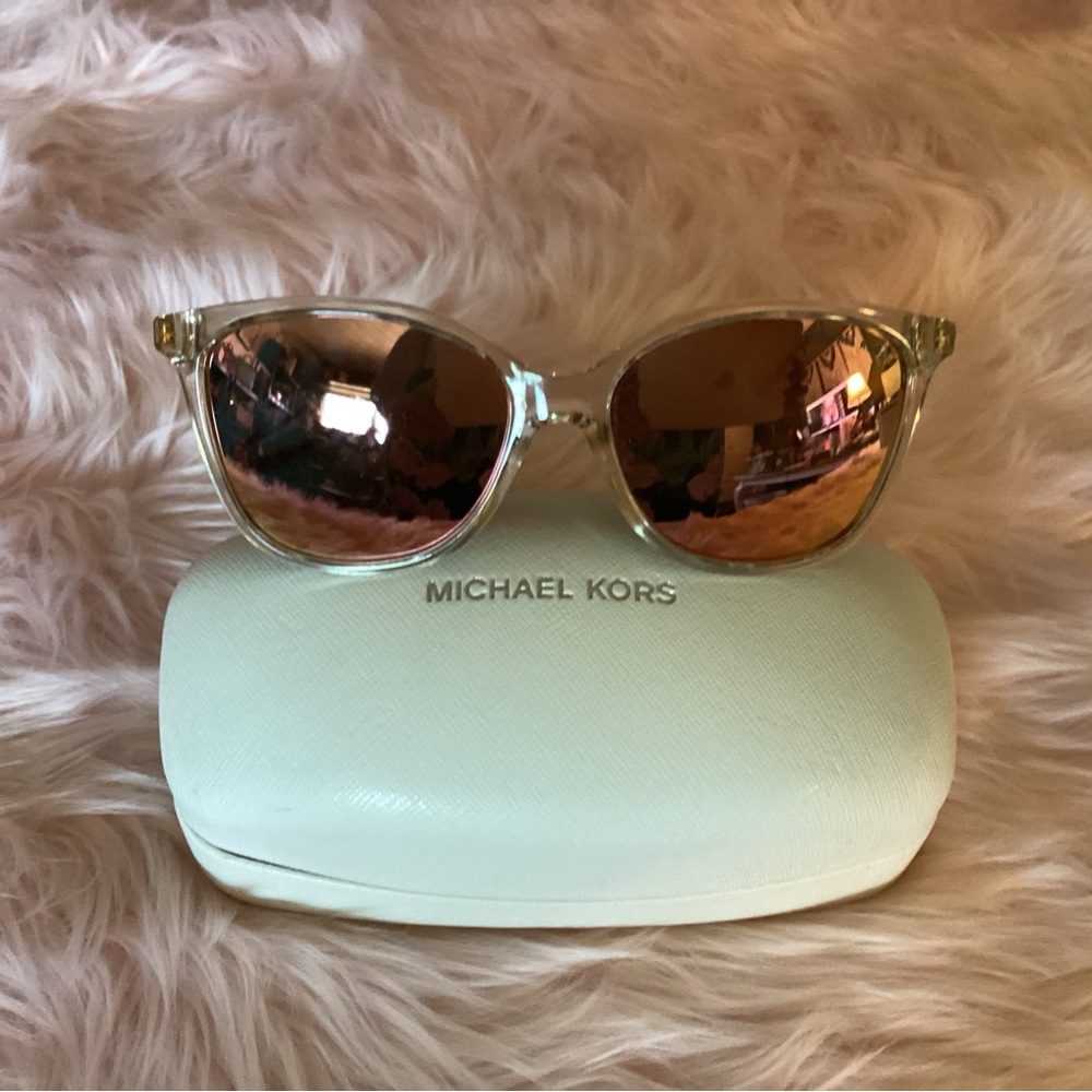 Michael Kors sunglasses with mirrored lenses in great condition with hard case - Picture 4 of 4